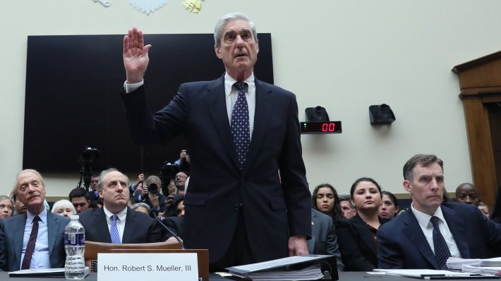 Провал комиссии Мюллера обрушил логику судов США по обвинениям России во "вмешательстве"