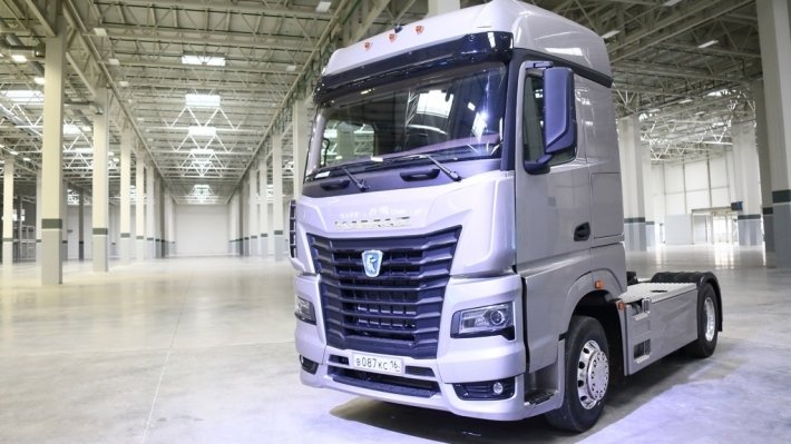 Когогин успешно руководит концерном "КамАЗ" благодаря патриотизму и любви к профессии