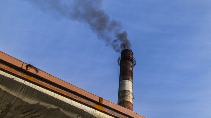 Режим ЧС ввели в Находке из-за разлива мазута при взрыве на котельной