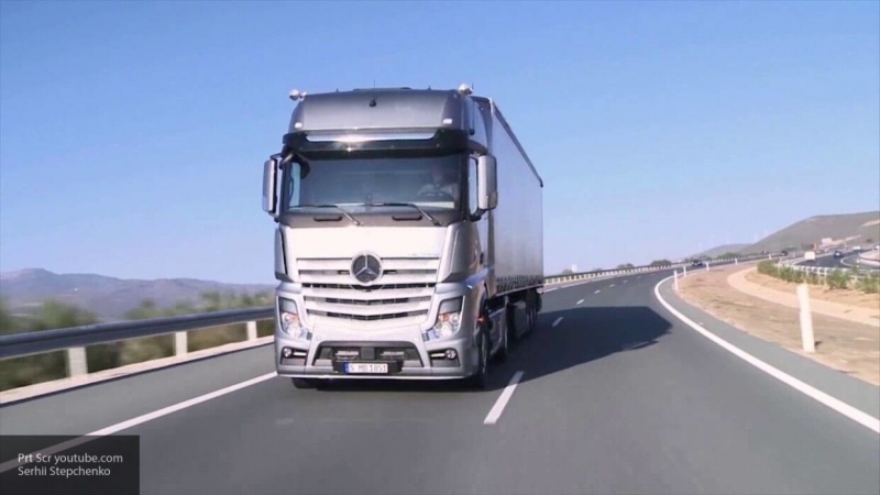 КамАЗ начнет сборку нового тягача от Mercedes в ноябре