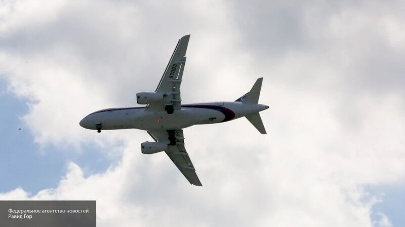 Гендиректор ОАК и глава Якутии обсудили вопросы эксплуатации самолетов SSJ100