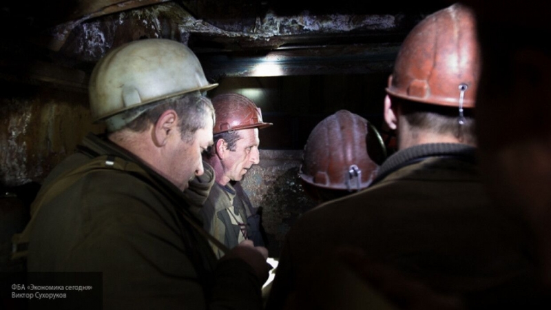 Более 170 горняков эвакуировали из-за задымления на уральской шахте