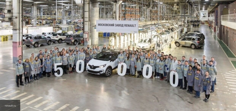 Renault начала поставки кроссоверов российской сборки в страны СНГ