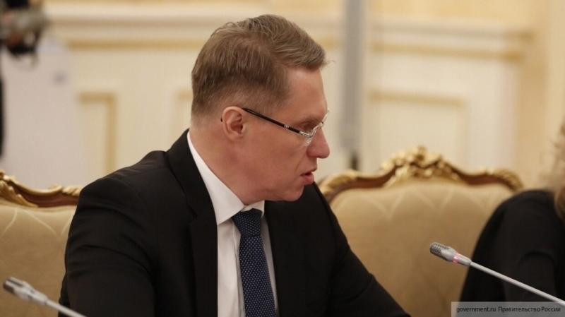 Мурашко: РФ готова к масштабному выпуску вакцины от COVID-19