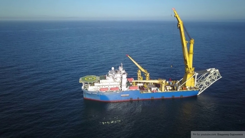 Трубоукладчик "Академик Черский" прибыл в район строительства "СП-2"