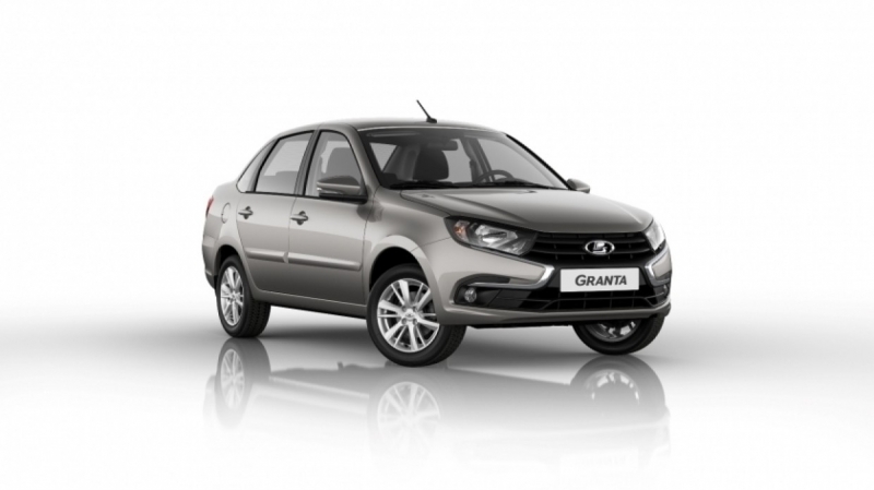 Компания "АвтоВАЗ" заморозит производство Lada Granta