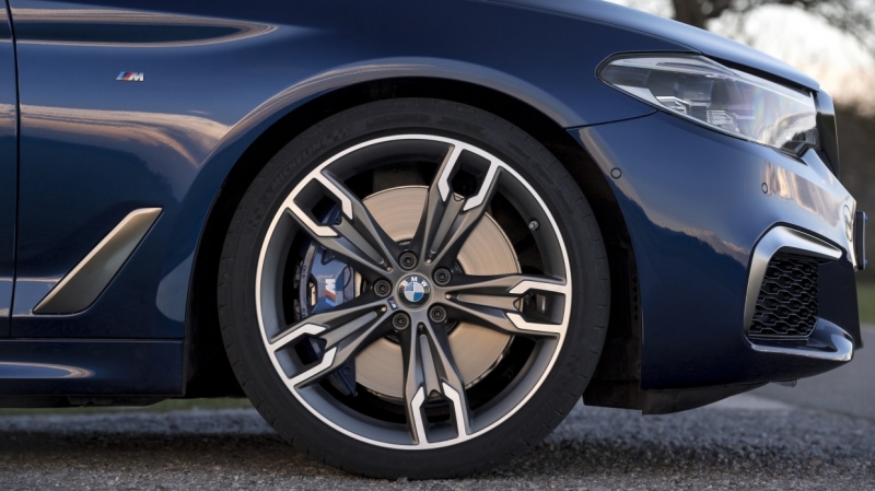 BMW выпустит новый седан BMW M5 CS в январе 2021 года