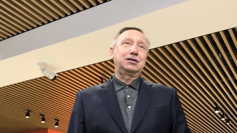 Беглов поздравил петербуржцев с Днем энергетика