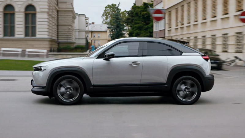 Mazda оснастит роторным двигателем новый кроссовер MX-30