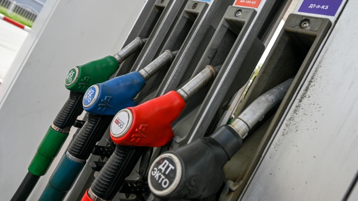 Меры по стабилизации цен снизят стоимость бензина в РФ