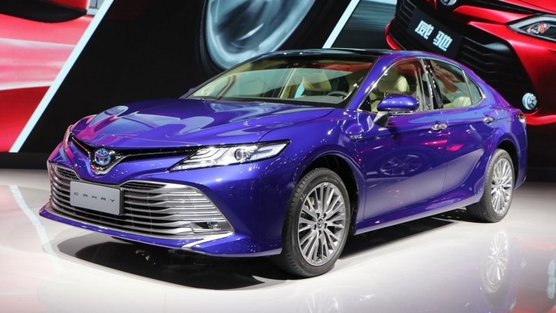 Обновленную Toyota Camry начали собирать в России