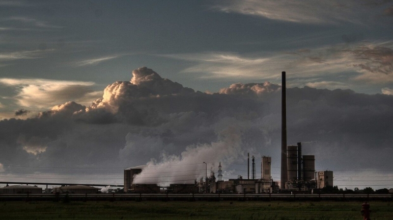 Пошлина на экспорт российской нефти выросла до 49,6 доллара за тонну