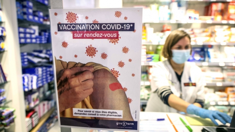 Вакцину от коронавируса AstraZeneca переименовали после массового отказа от препарата