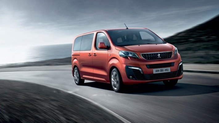 В Калуге начали выпускать новые Citroen SpaceTourer и Peugeot Traveller