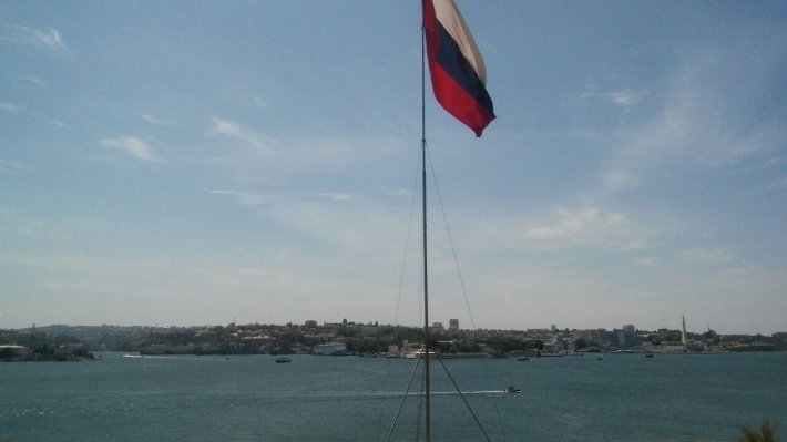 За добычу песка в Крыму суд Украины арестовал российское судно «Печора»