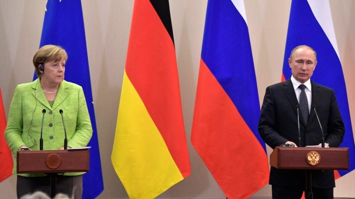 "Может, хотите СПГ из США через Украину?": в РФ ответили на новые условия Германии к "Северному потоку-2" перед встречей Меркель с Путиным