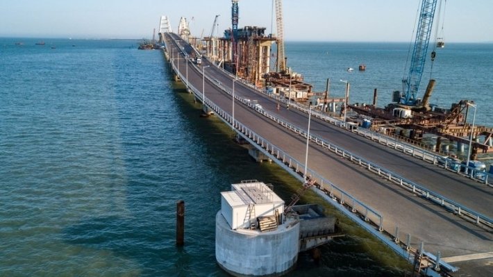 Открытие Путиным Крымского моста: история масштабного проекта, интересные факты и уникальные технологии