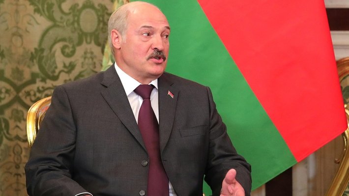 Лукашенко в разговоре с Путиным похвалил организацию ЧМ по футболу