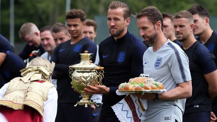 Капитан сборной Англии поблагодарил за самовар и теплый прием