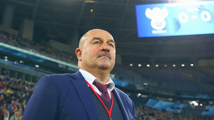 Черчесов назвал разгром от Уругвая полезной пощечиной