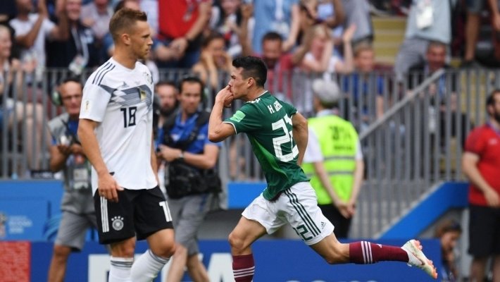 Полузащитник сборной Германии получил перелом носа в матче со Швецией