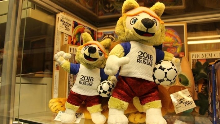 Кокошник и Забивака: ЧМ-2018 выявил тренды в сувенирной продукции