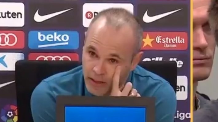 Матч между сборными России и Испании стал последним для испанского футболиста Иньесты