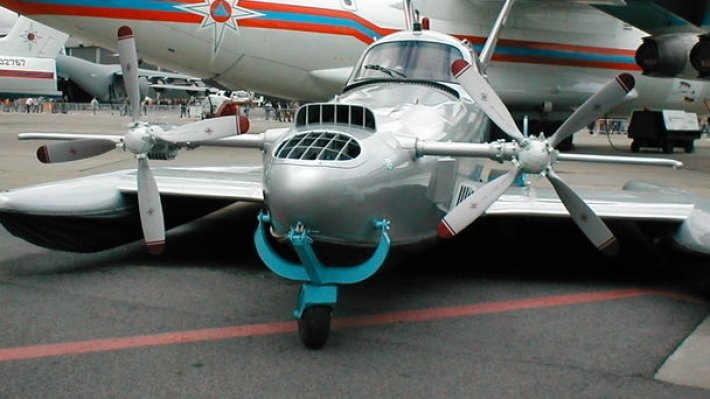 Борисов назвал срок строительства ракетного экраноплана