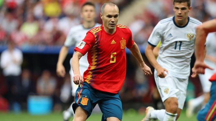 «Самый печальный день в жизни»: Иньеста официально покинул сборную Испании