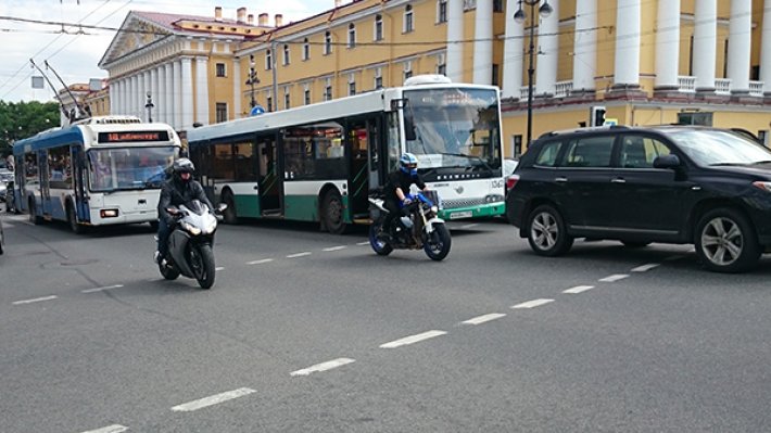 Два газомоторных парка появятся в Петербурге к 2022 году