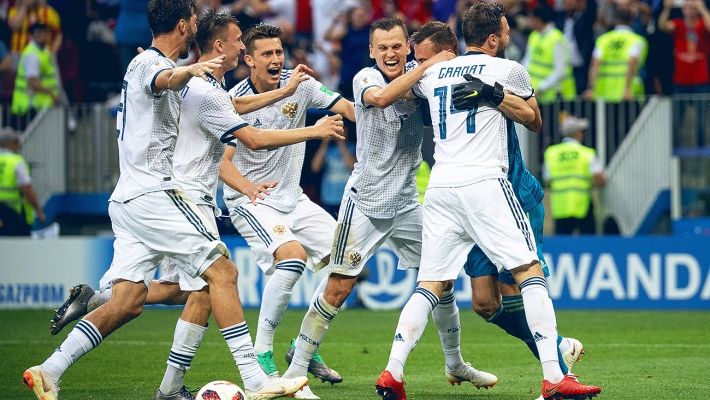 «Родные стены помогают»: Смертин поделился мнением об успехе сборной России