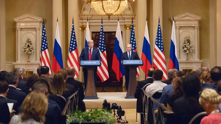 Встречей с Путиным Трамп разворошил "осиное гнездо" спецслужб