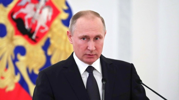 Путин поздравил с праздником работников нефтегазовой отрасли