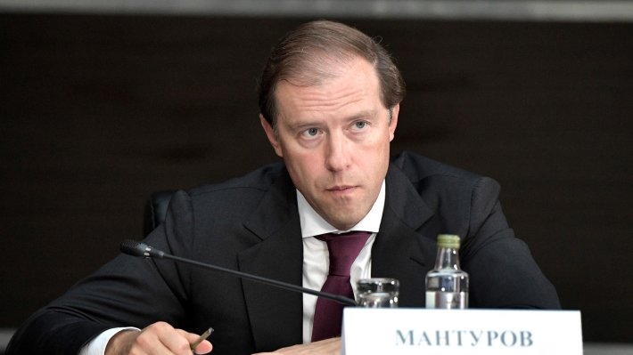 Недовольство Запада мотивирует Россию и КНР наращивать сотрудничество – Мантуров