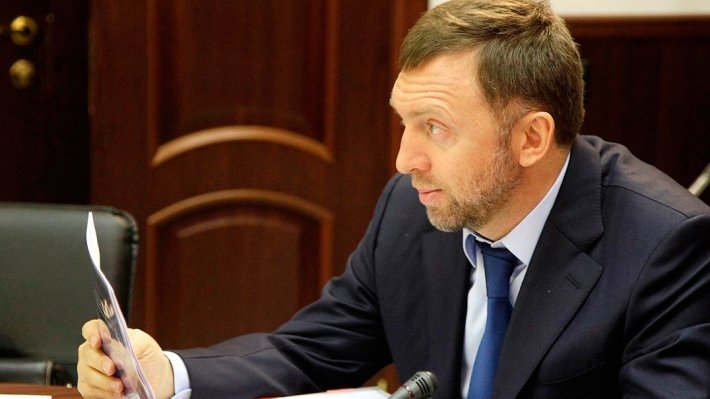 Минпромторг объяснил поддержку попавших под санкции «Русских машин» Дерипаски