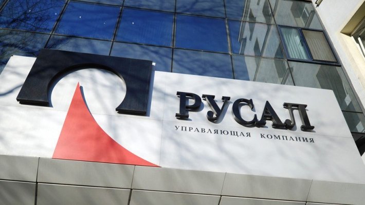 Производители бурды повысят алкозависимость россиян: Онищенко раскритиковал предложение о ночной продаже пива