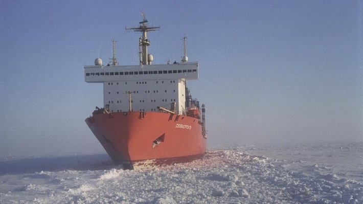 Строительством "Лидера" Россия демонстрирует энергетические приоритеты в Арктике