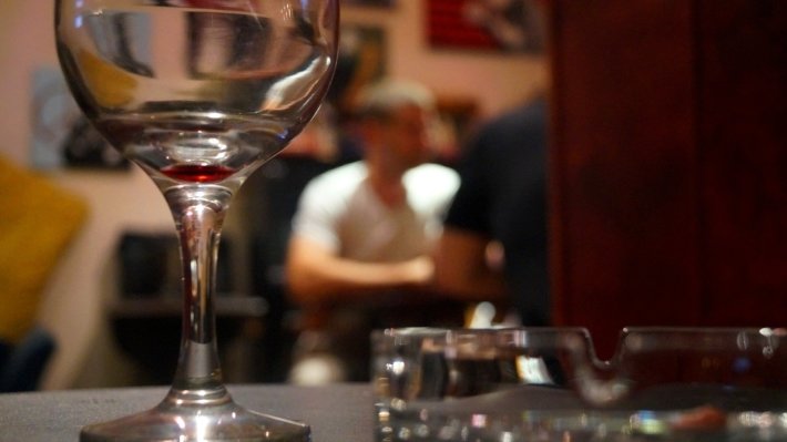 Производители бурды повысят алкозависимость россиян: Онищенко раскритиковал предложение о ночной продаже пива