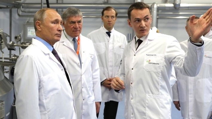 Путин похвалил фармацевтику России на примере «Герофарма»