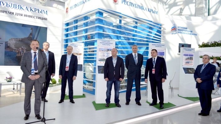 "Высокий уровень фейкоустойчивости": Аксенов рассказал о "полезных идиотах", провокациях Украины и влиянии санкций на Крым