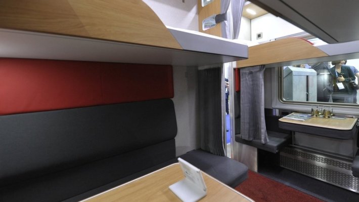 Полки в новых плацкартах РЖД станут просторнее