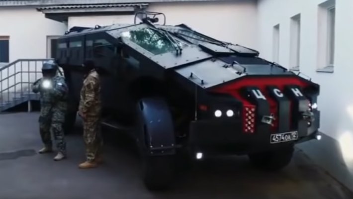 Новый фантастический автомобиль для ФСБ показали на видео