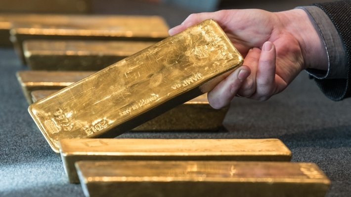 Мишенью США через отказ Банка Англии в золоте Мадуро стала Турция