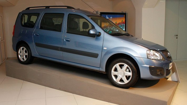 Стал известен срок выпуска обновленной Lada Largus