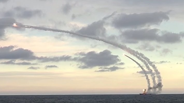 Западные СМИ обсуждают широкие возможности нового смертоносного военного корабля ВМФ РФ