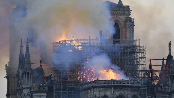 Москва нашла самый дипломатичный способ помочь Франции в восстановлении Нотр-Дама