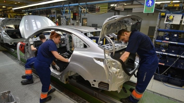 Мантуров заявил, что покупатель закрывающихся заводов Ford станет известен в ближайшее время