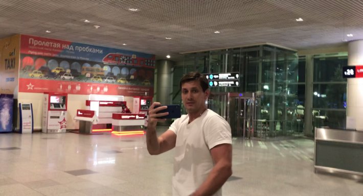 Политическим провалом назвали эксперты неадекватную реакцию Гудкова на вопросы журналистов