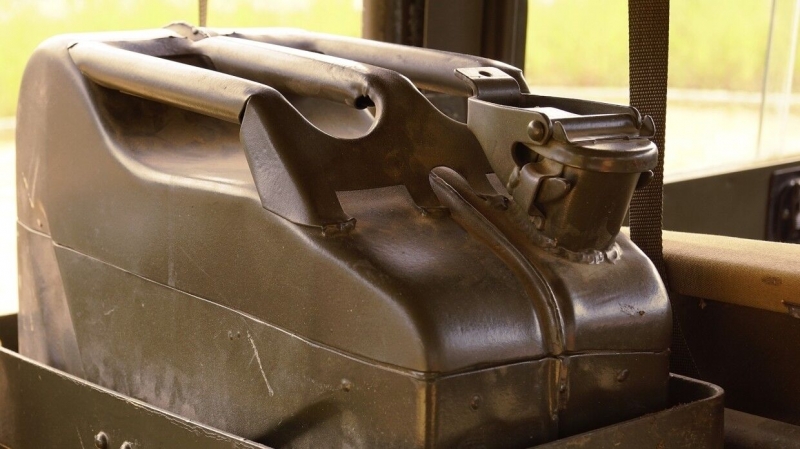 Запасы бензина в США истощаются на фоне паники населения