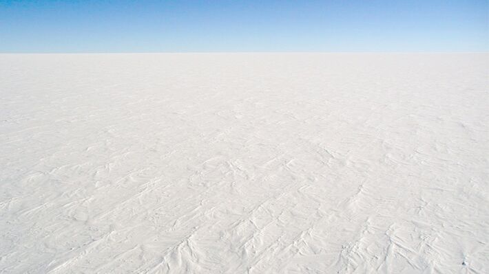 Нефть "Газпрома" разлилась  — сани к лету не готовил и "Норникель"